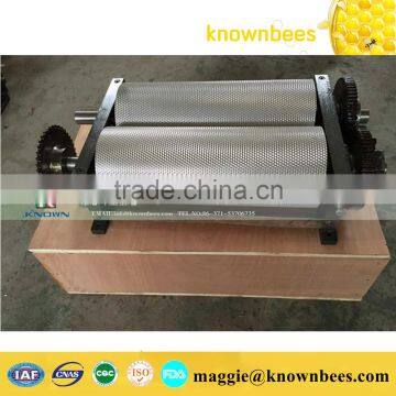 Beeswax Foundation Sheet Embossing Machine With Roller Length 650mm photo-2
