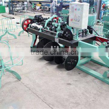 1.6mm Steel Wire Positive and Negative Twisted Barbed Wire Machine photo-2