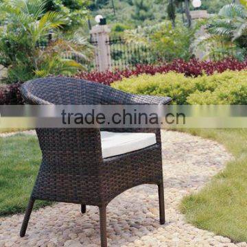 Aluminium Wicker Garden Chair With White Cushion L80103