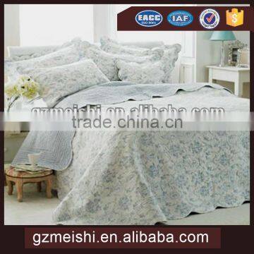 print bedspread/duvet cover