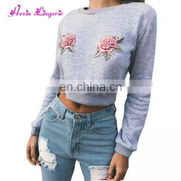 Drop Shipping Gray Fashion O Neck Exposed Navel Embroidered Women Blouse Tops photo-2