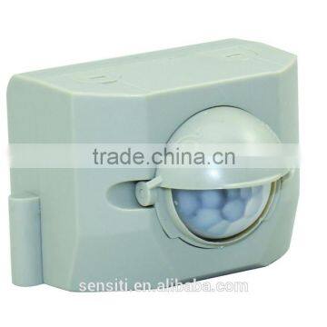 Small PIR motion sensor fitting in ceiling lamp
