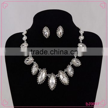 Latest Fashion Having Stock Diamond Necklace and Earring Jewelry Set