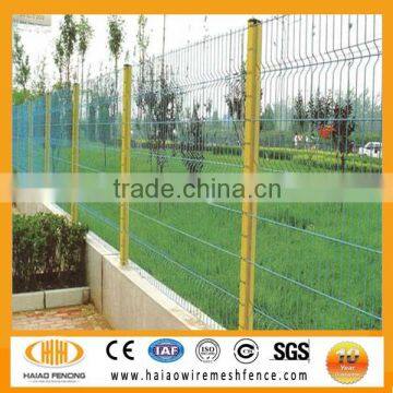 China galvanized welded wire mesh fencing