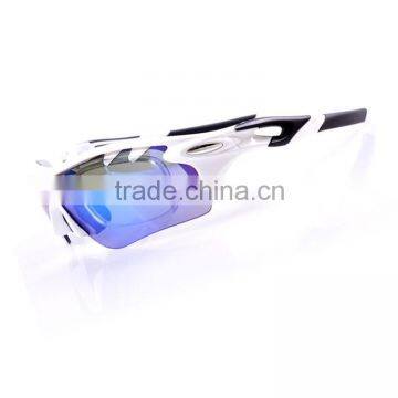 plastic frame sunglasses set with 5 different usage lens