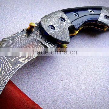 AN BUFFALO HORN HANDLE, HANDMADE DAMASCUS STEEL LINER LOCK HUNTING FOLDING KNIFE