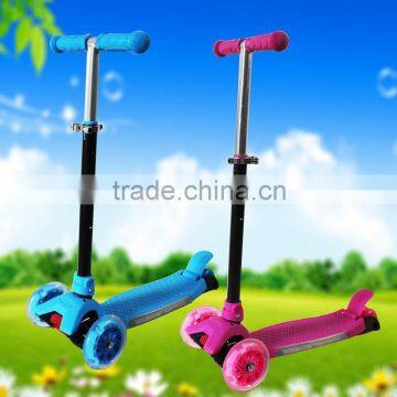 Foldable Children Scooter with glowing wheel