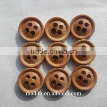 24L 4 Holes Natural Burned Wood Button in High Quality