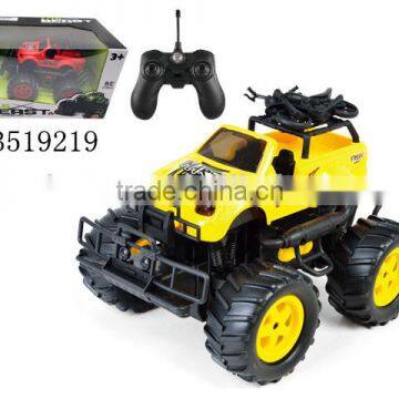 1:16 RC CAR 4 CHANNEL WITH LIGHT Y3519219