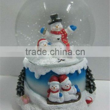 Artificial large resin glass snow water globes