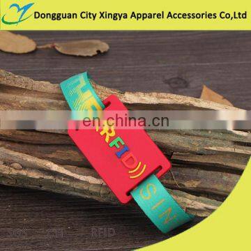 party decoration custom rfid woven wristband price/rfid chip wristband bracelet