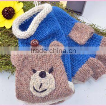 Cute bear gloves