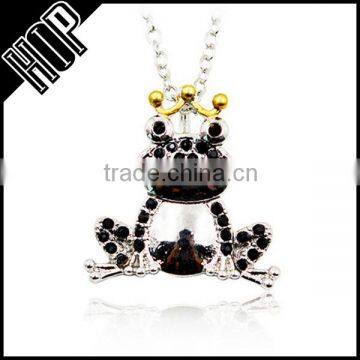 Best selling fashion alloy silver plated black crystal frog pendant