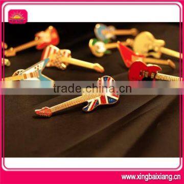 decorative lapel pin badge with new design guitar shape