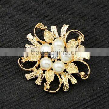 Top Design Whosale Big Ball Flower Gold Silver Leaf Brooch Clothes Pins For Women