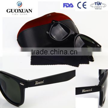 Metal logo embossed Promotional custom UV400 Cat.3 Polarized Sunglasses color