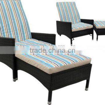 Trendy Stripe Printed Lounge Chair With Armrest