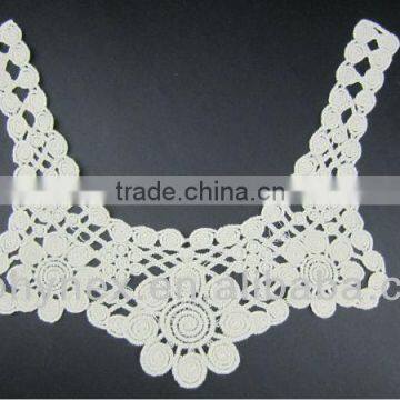 Collar Lace