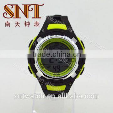 Popular digital watch with PU strap for men