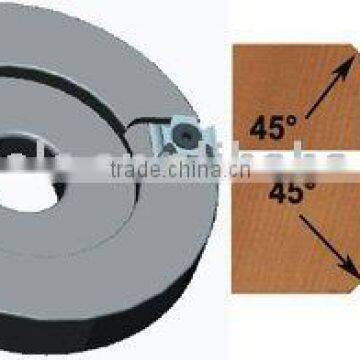 Cutter Head with Edge Breaking