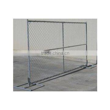 Outdoor metal temporary construction fence