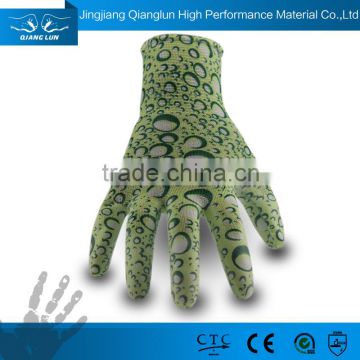 Qianglun 13G PU Coated Garden Gloves With Knitted Flowers Pattern