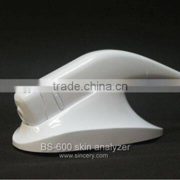 Newest Handheld Skin Analyzer