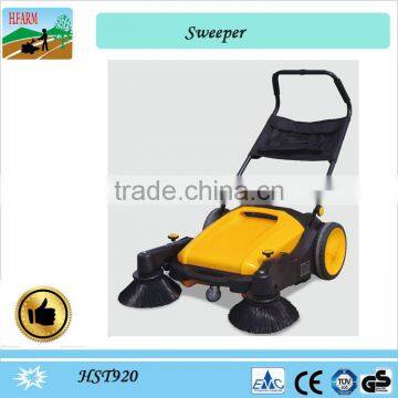 Hand propelled road/floor sweeper
