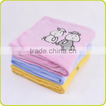 Wholesale China Embroidered Printed Plush Coral Fleece Baby Blanket