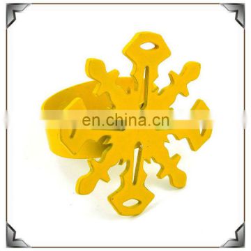 Powder Coating Metal Snowflake Napkin Ring for Christmas Decoration