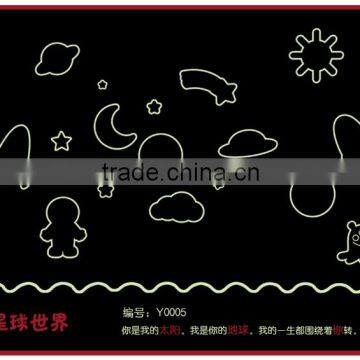 kids lovely Glow In The Dark pvc Decal sticker