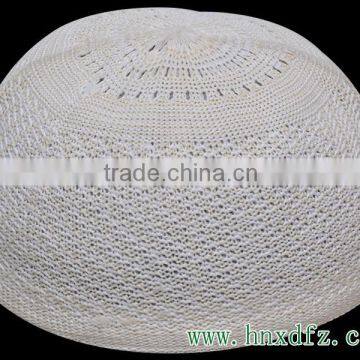 A large number of spot Muslim woven hats