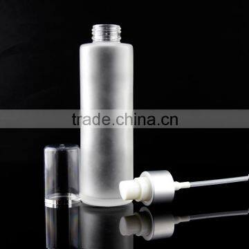 Wholesale Empty 100ml 120ml 150ml Frosted Glass Bottle for Cosmetic With Spray Pump Stock photo-5