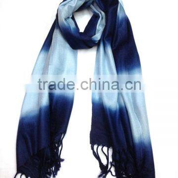 Custom design top quality digital printing fashion intermediate color silk scarf