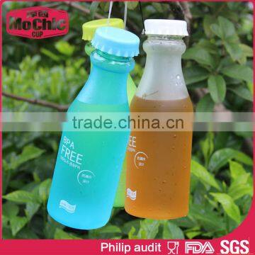 Mochic Customize Cheap Misty Plastic Water Bottle With Lanyard for Promotiom Gift