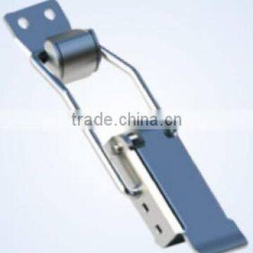 Toggle latch