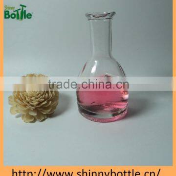 long neck aroma essensial oil diffuser glass bottle with cork lid in high quality glass