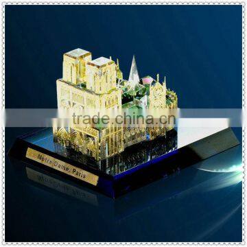 Customized Polished Golden Castle Crystal Model For Birthday Gifts