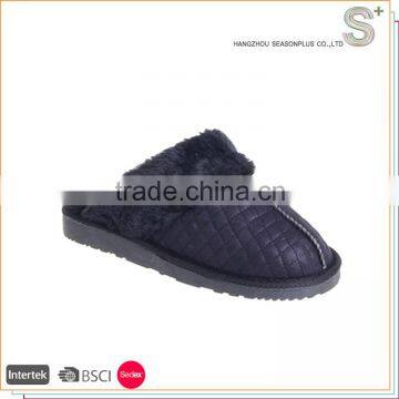 High quality cheap padding ladies slippers design