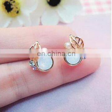 2017 Korean Version Of The New Fashion Crystal Silver Leaf Earrings Female High Quality Jewelry Factory Direct Wholesale photo-2