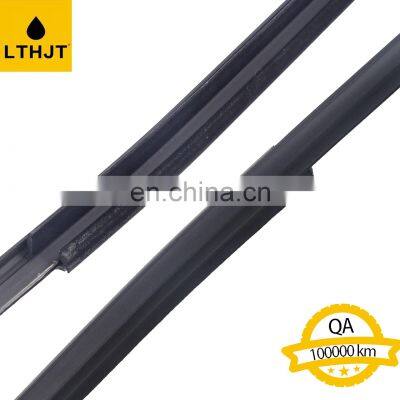Car Accessories Auto Spare Parts Car Front Right Door Outer Window Moulding 75710-0R060 For RAV4 AXAH5#