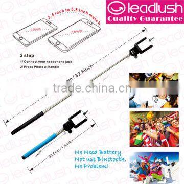 Wired selfie stick, monopod