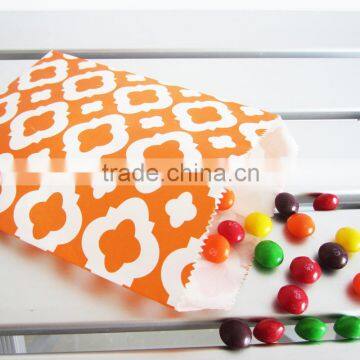 Orange Mod pattern design treat favor bags paper candy bags