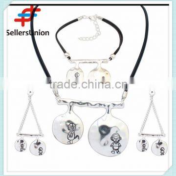 No.1 Yiwu Exporting Commission Agent Wanted Fancy Designed Necklace and Bracelet and Earrings Jewelery Set With Leather Chain photo-6