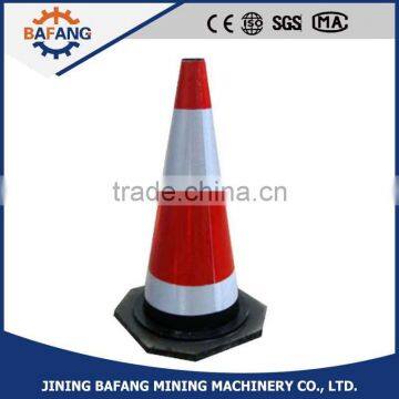 The Colored Traffic Cones of Rubber Base Road Cone Used for Traffic Road Protection photo-3