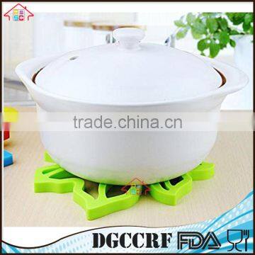Promotional Free Gift Maple Leaf Design Silicone Placemat Pot Holder photo-3