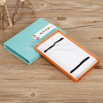 Custom White Packaging Print Paper Gift Bag photo-2