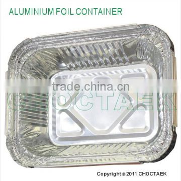 Aluminium foil container for food used