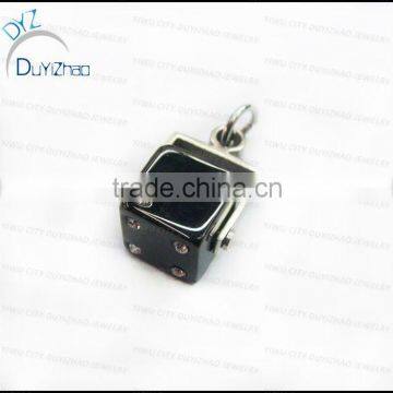 Custom jewelry wholesale pendant stainless steel cute dice charms and pendants jewelry