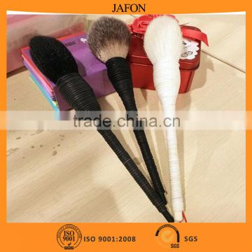 2016 Korea handmade rattan makeup brush fashion Professional hand-tie lines blush brush                        
                                                Quality Choice